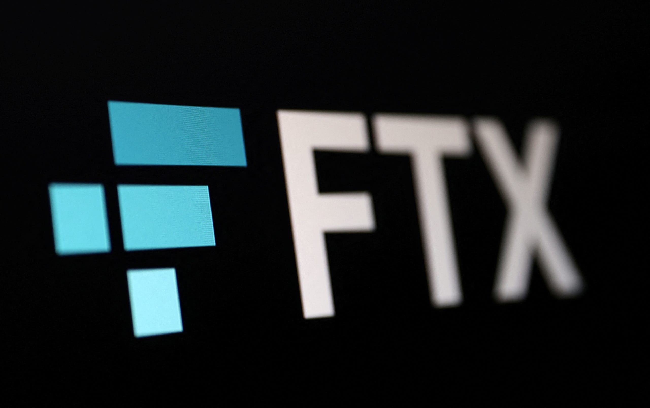 FTX Wallet Moves $10 Million in Altcoins – Are More Token Dumps Coming?